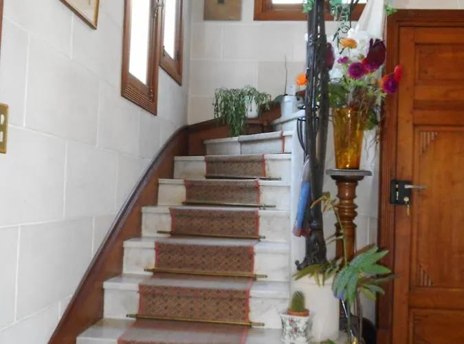 Helianthe לינה וארוחת בוקר קאין